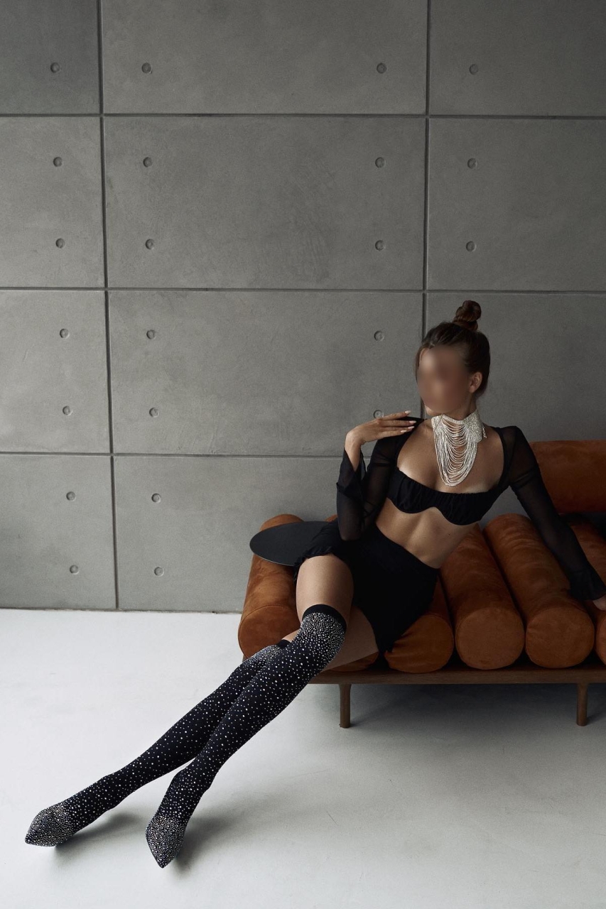 Карина (Салон) у метро Шушары , бляди СПб - фото 3